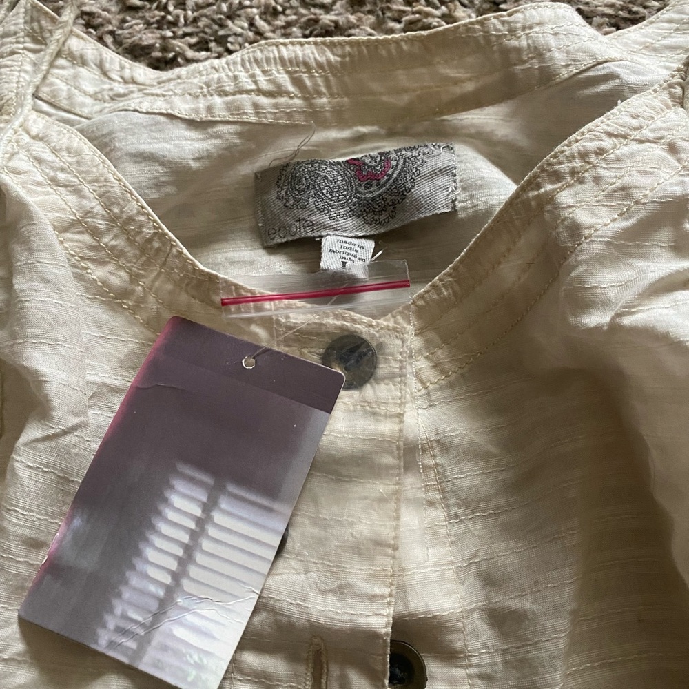 NWT top! - Picture 3 of 6